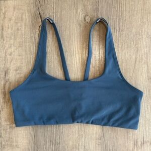 Vuori Yosemite yoga bra